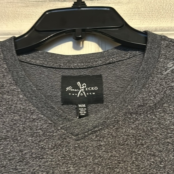 Marc Ecko T-Shirt Size Medium NWT Gray Black - Picture 2 of 7